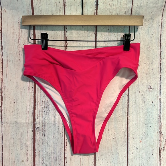 NWT HALARA Crossover bikini bottom - Picture 2 of 6